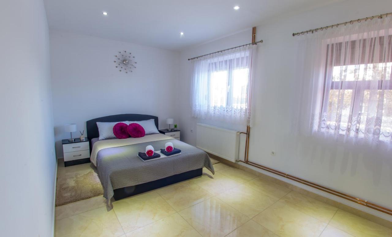 Villa Plavota Liyubuşka Dış mekan fotoğraf