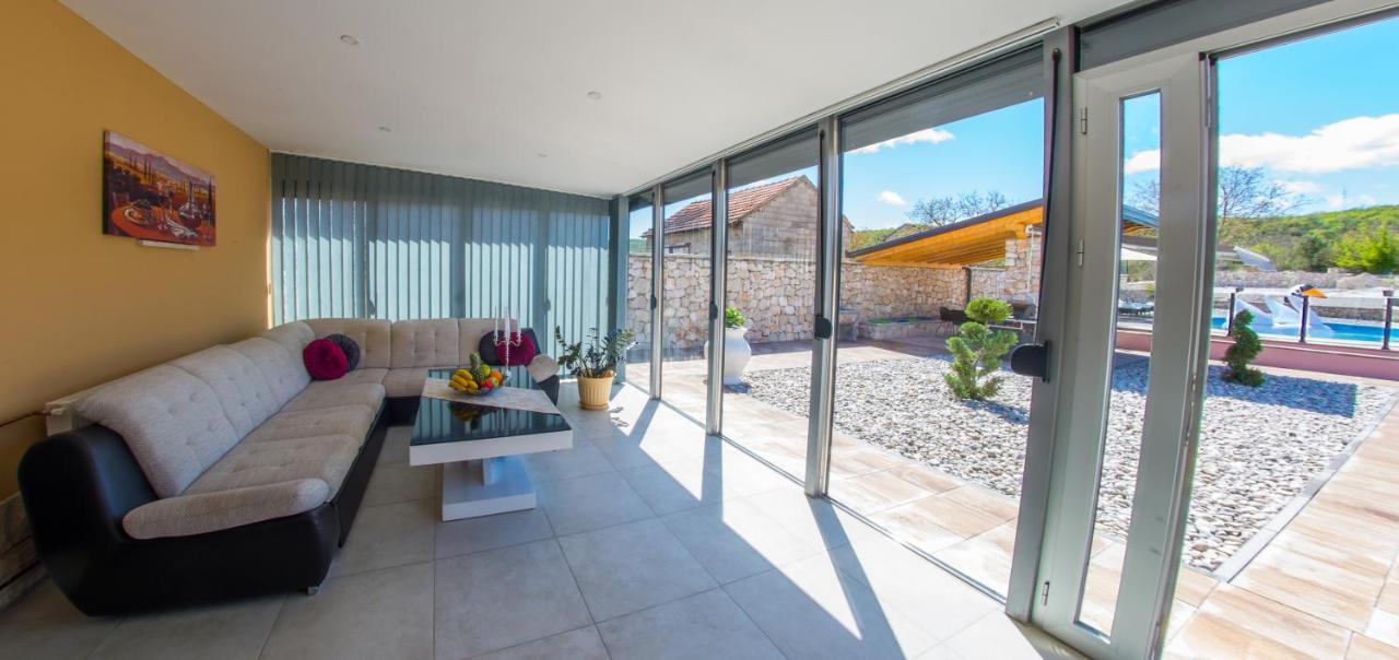 Villa Plavota Liyubuşka Dış mekan fotoğraf