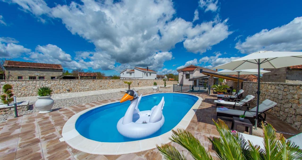 Villa Plavota Liyubuşka Dış mekan fotoğraf