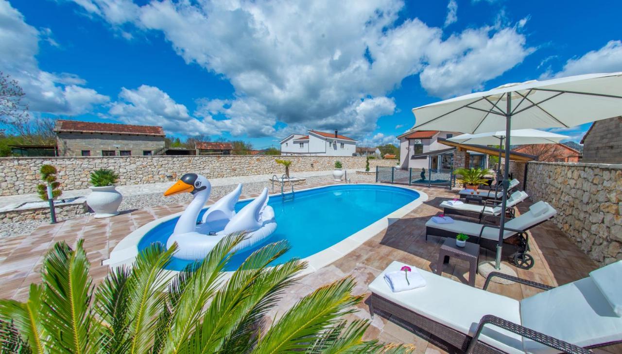 Villa Plavota Liyubuşka Dış mekan fotoğraf